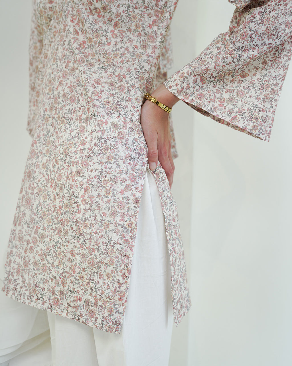 Ramya - Cotton lawn Ivory & Blush Pink Floral Print Short Kurti