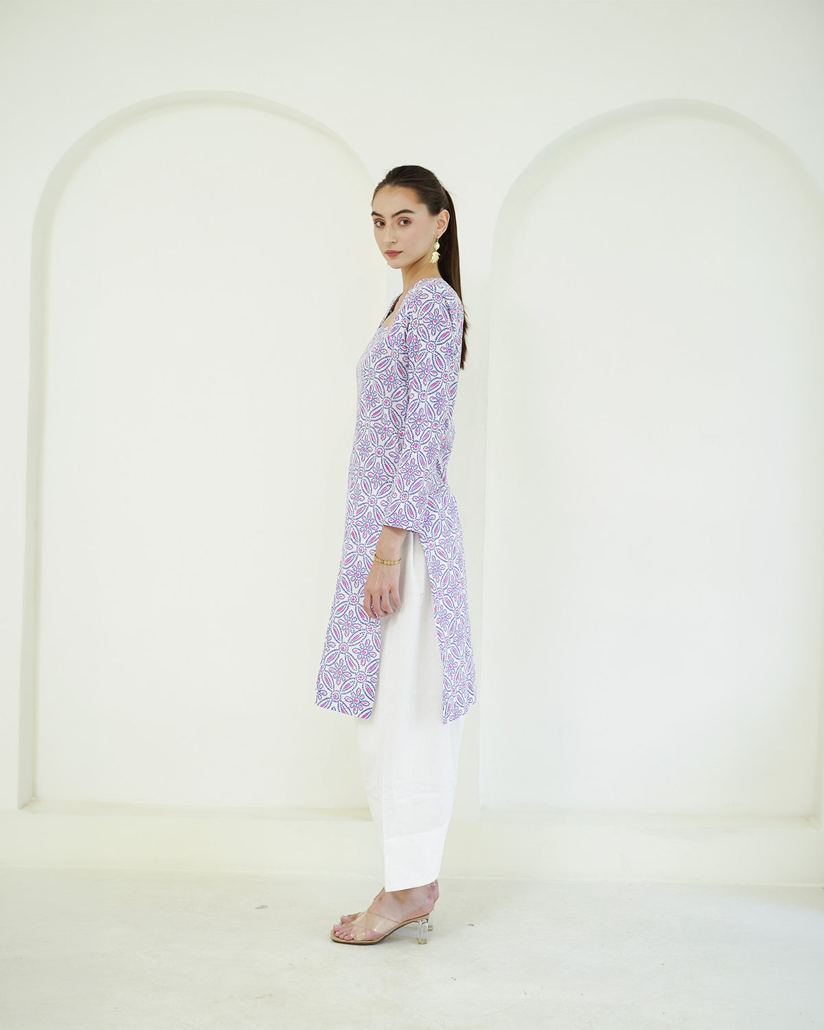 Vrinda - Blue & Pink Bandhani Print Cotton Kurta