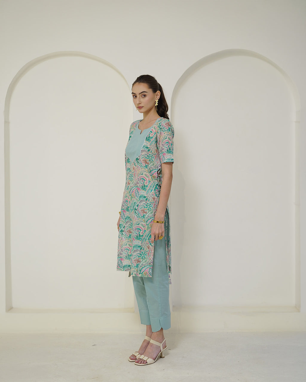 Prabha - Teal Floral Print Lace-Up Kurta with Pants Set