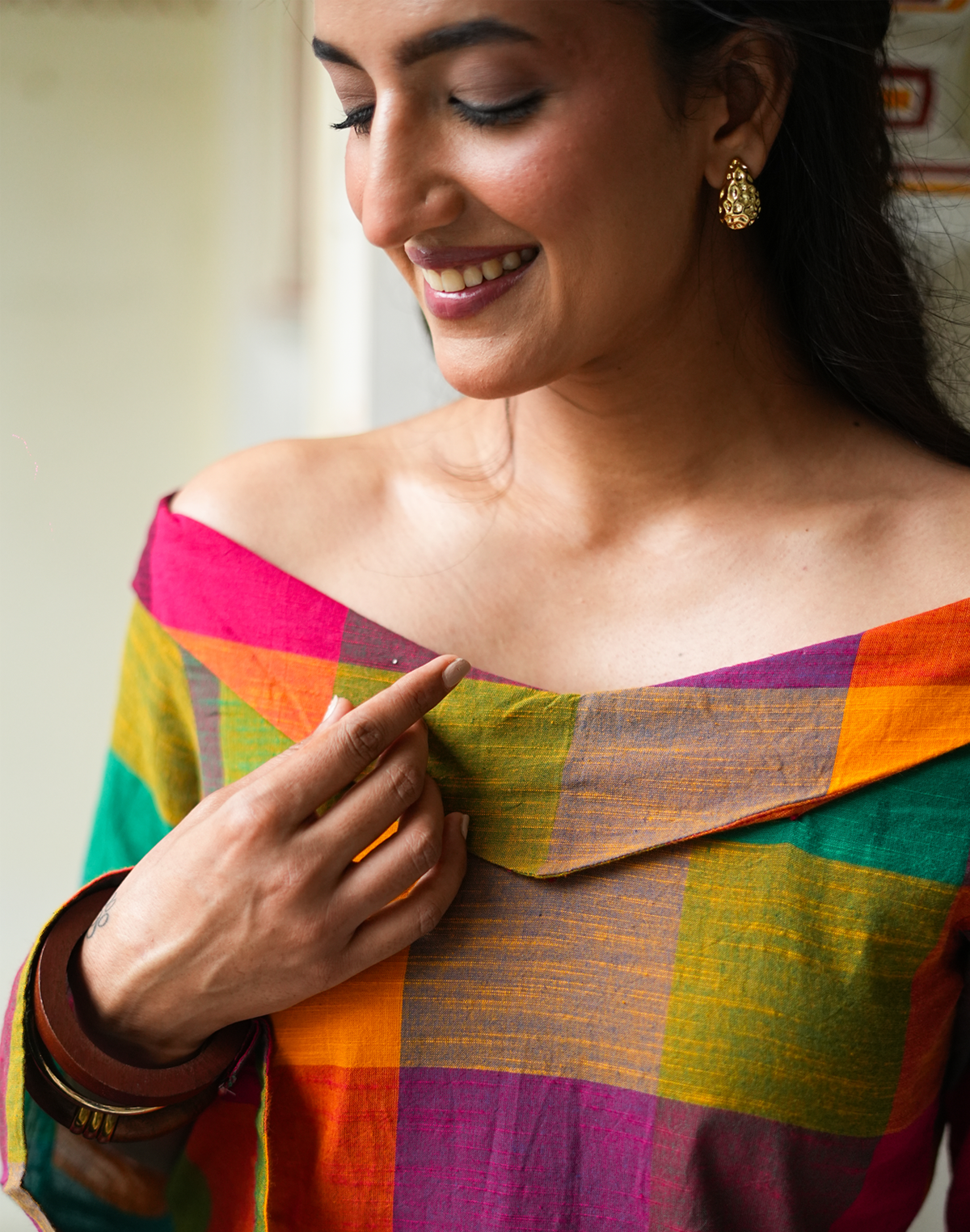 Dayita - Multicolour Checks Handloom Cotton Kurta with Portrait Collar